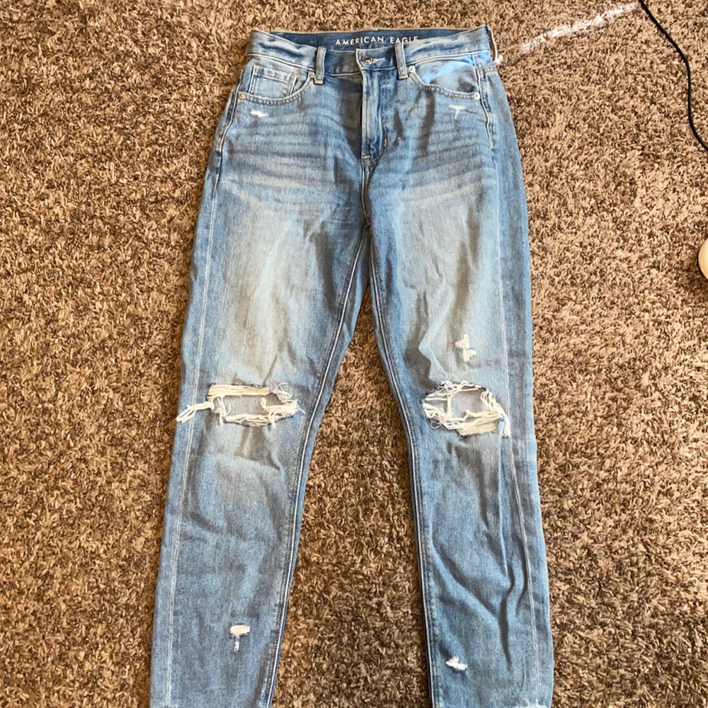 AE mom fit denim size 0 short